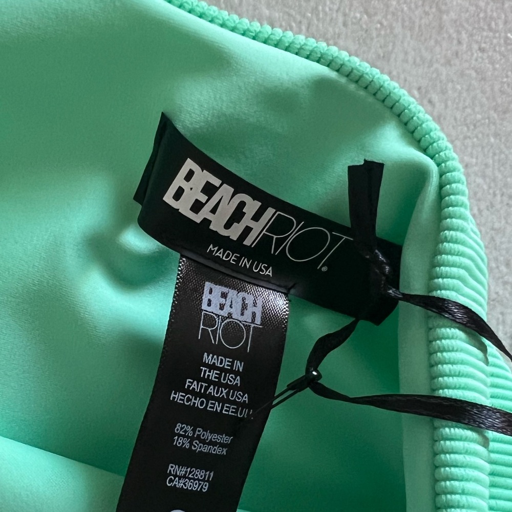 {Beach Riot} Brand New Celine Rib One Piece - Picture 6 of 7